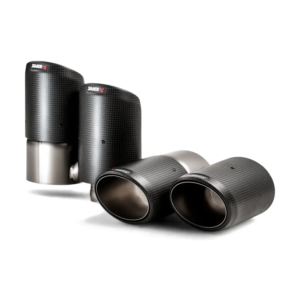 Colas de escape Akrapovič de carbono para Porsche Cayenne PO536