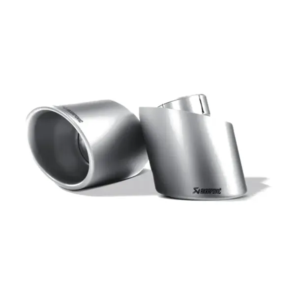 Colas de escape Akrapovič de titanio para Fiat 500