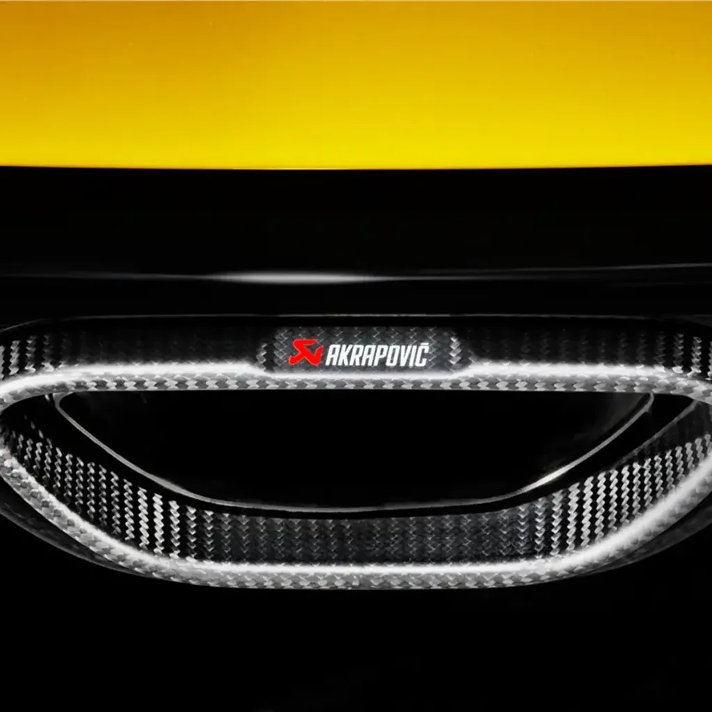 Escape Evolution Line Akrapovič de titanio para Renault Megane RS