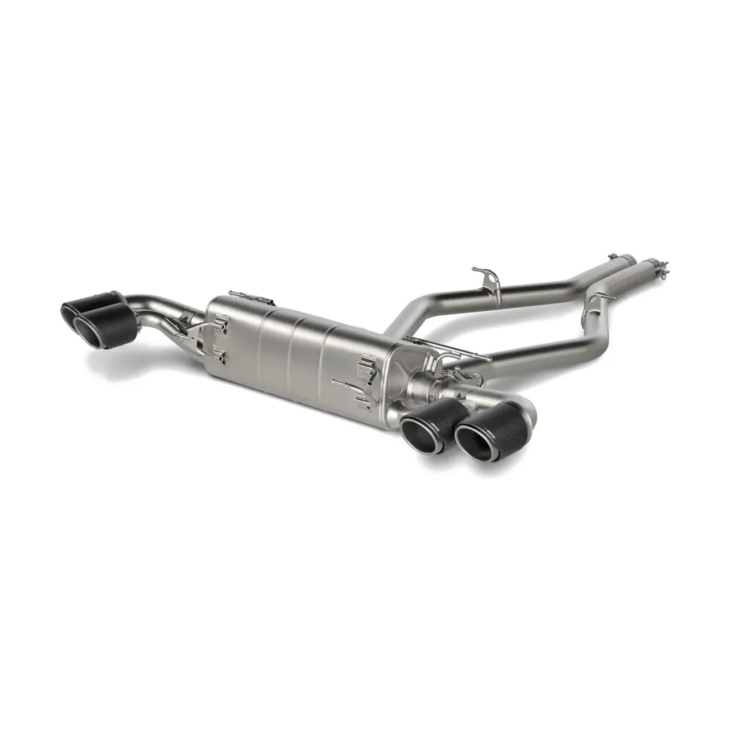 Escape Slip-On Line Akrapovič de titanio para Alfa Romeo Giulia 952